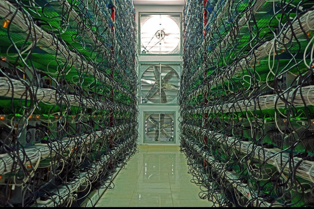computadores ASICs especializados em mineração de criptos